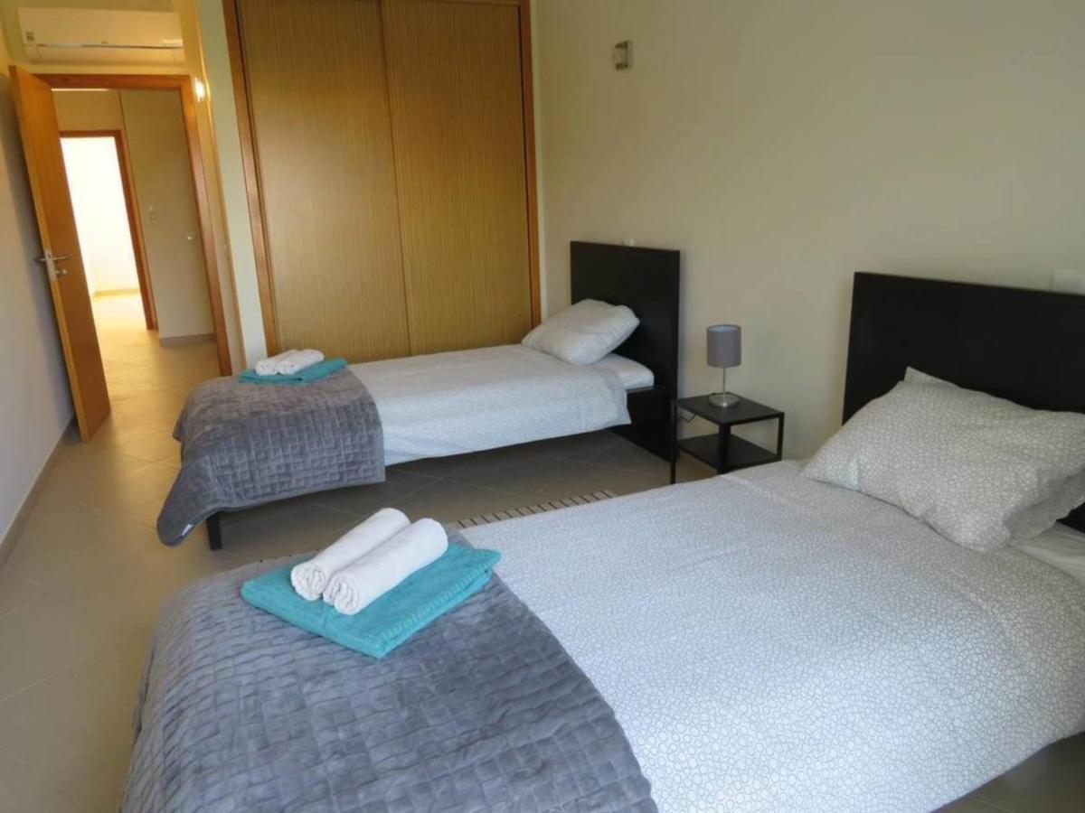 2 Bed Apartment With Com Pool Tavira Kültér fotó